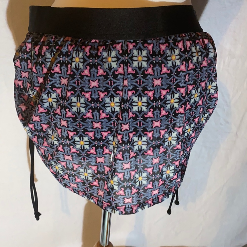 NWOT Swim by Cacique bottoms with overlay. Sz22